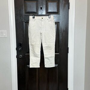 Chico's Platinum Crop/Ankle Jeans Sz8